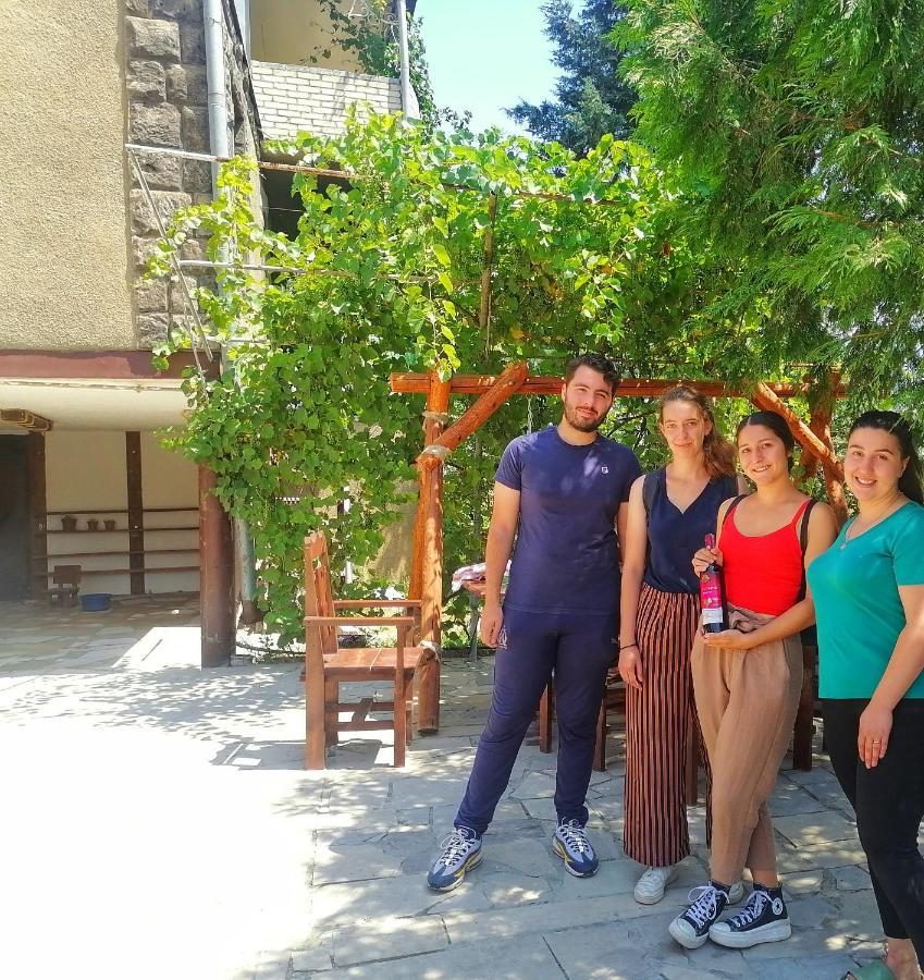 Elegaya Guest House Idschewan Exterior foto