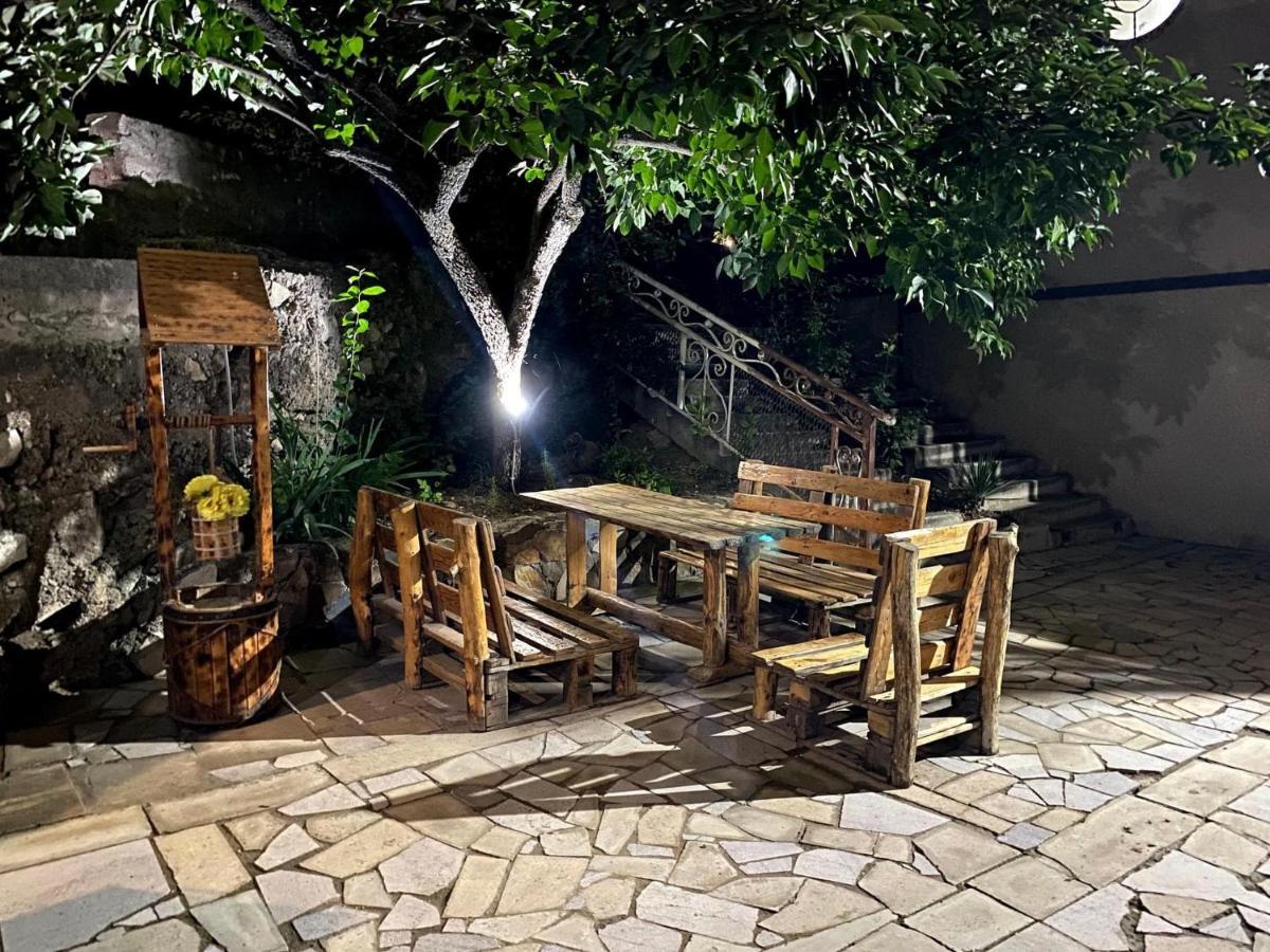 Elegaya Guest House Idschewan Exterior foto